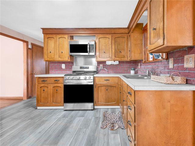 73 Salix Street, Warwick, RI 02889