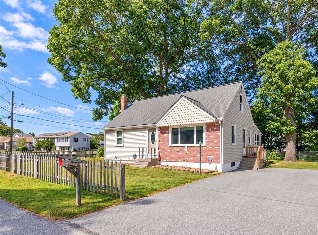 73 Salix Street, Warwick, RI 02889