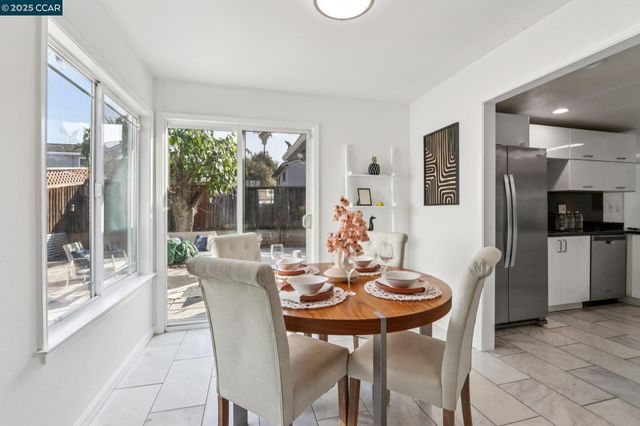 1998 Edgeview Dr, San Jose, CA 95122