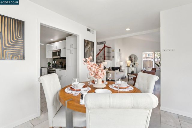 1998 Edgeview Dr, San Jose, CA 95122