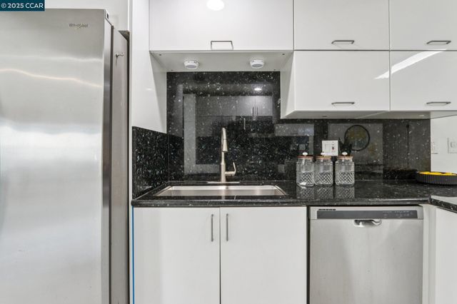 1998 Edgeview Dr, San Jose, CA 95122