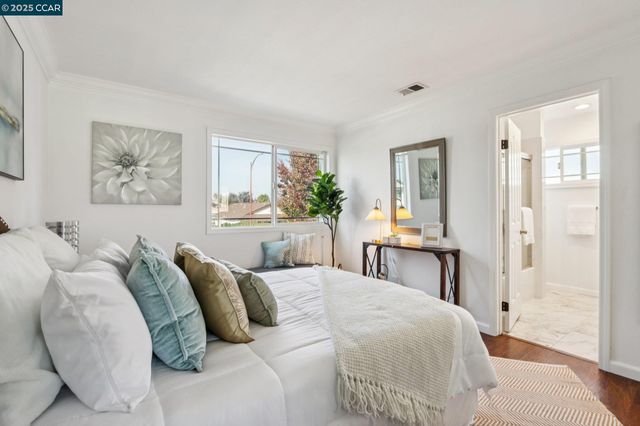 1998 Edgeview Dr, San Jose, CA 95122