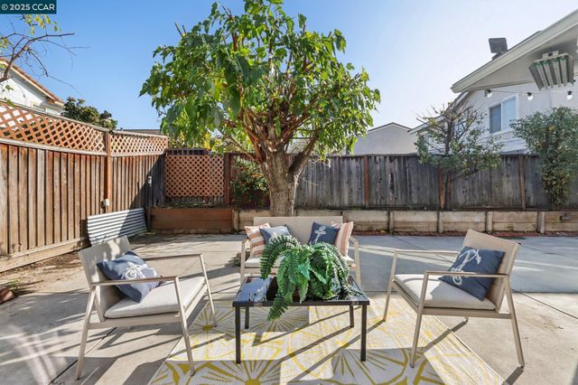 1998 Edgeview Dr, San Jose, CA 95122