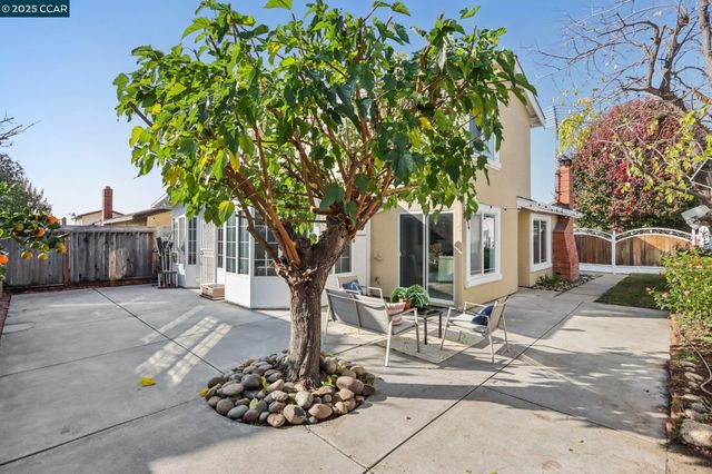 1998 Edgeview Dr, San Jose, CA 95122