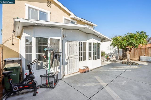 1998 Edgeview Dr, San Jose, CA 95122