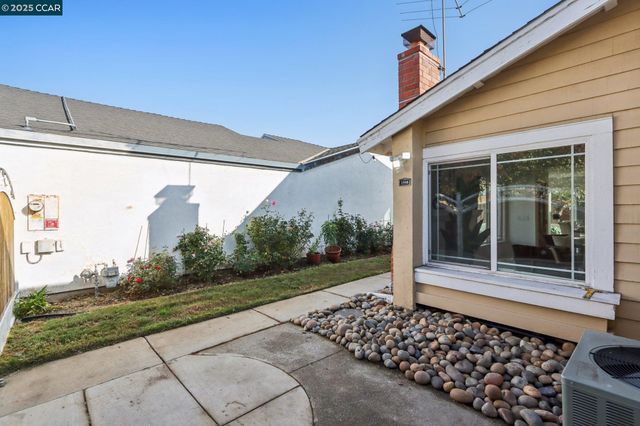 1998 Edgeview Dr, San Jose, CA 95122