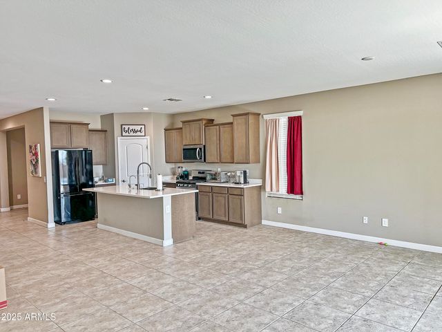 8491 W SPRINGFIELD Way, Florence, AZ 85132