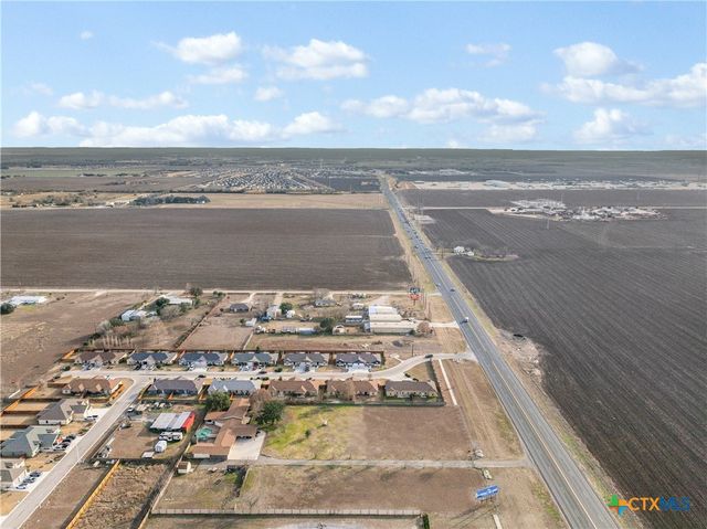 5037 N State Highway 123, Seguin, TX 78155