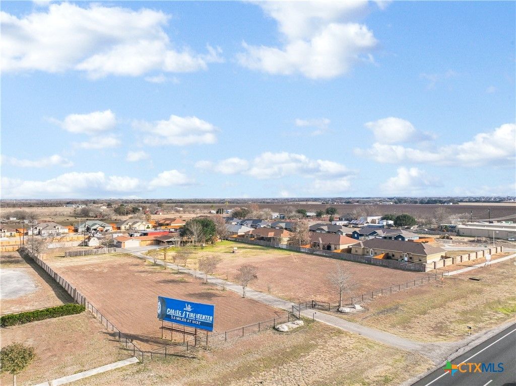 5037 N State Highway 123, Seguin, TX 78155