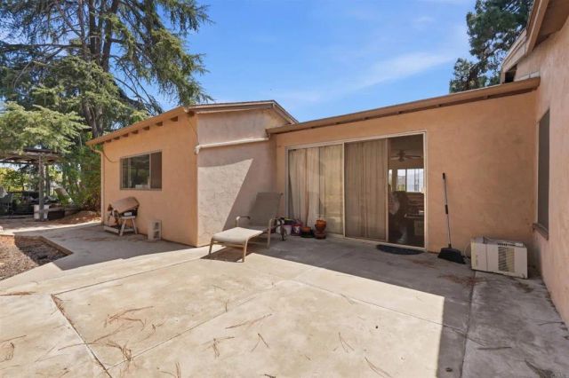 11825 Taia Ln, Lakeside, CA 92040