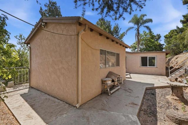 11825 Taia Ln, Lakeside, CA 92040