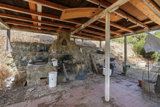 11825 Taia Ln, Lakeside, CA 92040