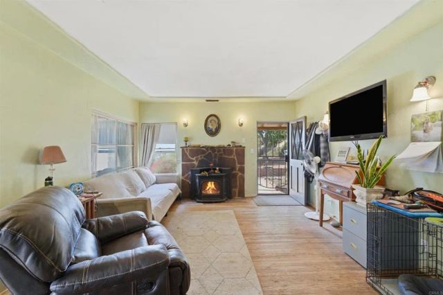 11825 Taia Ln, Lakeside, CA 92040