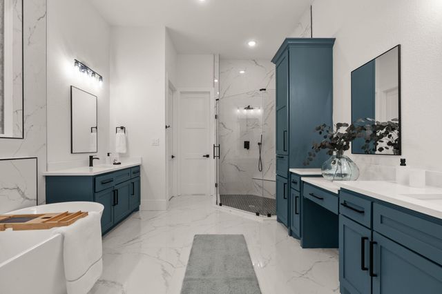 202 Victoria Court, Montgomery, TX 77356