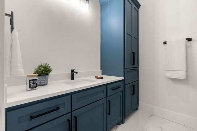 202 Victoria Court, Montgomery, TX 77356