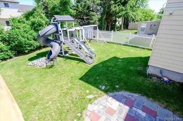506 Cedarwood Drive, Cedarhurst, NY 11516