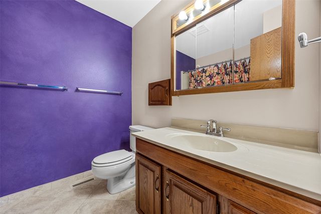 142 Red Fox Rd SE, Cedar Rapids, IA 52403