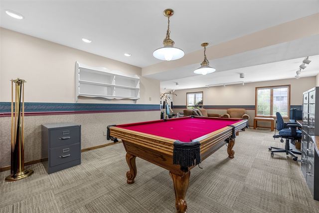 142 Red Fox Rd SE, Cedar Rapids, IA 52403