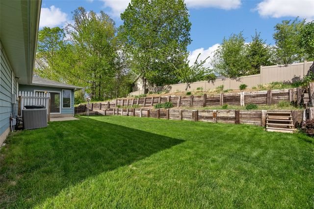142 Red Fox Rd SE, Cedar Rapids, IA 52403