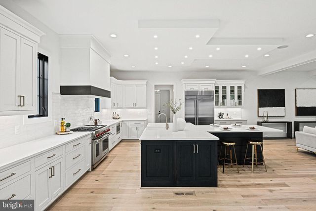 1109 INGLESIDE AVE, Mclean, VA 22101