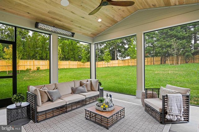 1109 INGLESIDE AVE, Mclean, VA 22101