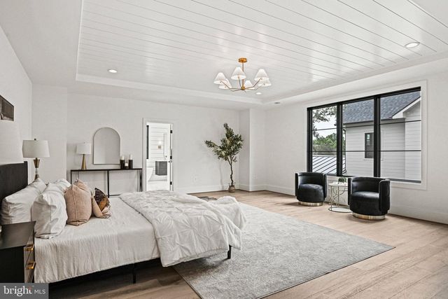 1109 INGLESIDE AVE, Mclean, VA 22101