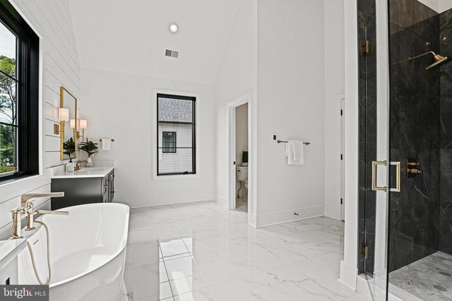 1109 INGLESIDE AVE, Mclean, VA 22101