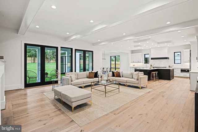 1109 INGLESIDE AVE, Mclean, VA 22101