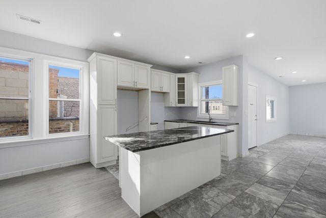 5108 W Fullerton Avenue, Chicago, IL 60639