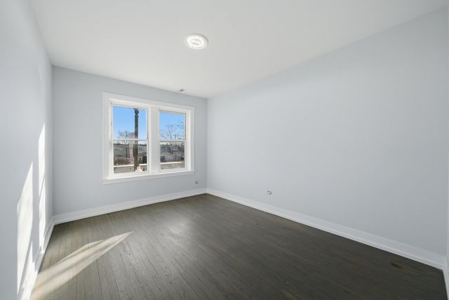 5108 W Fullerton Avenue, Chicago, IL 60639