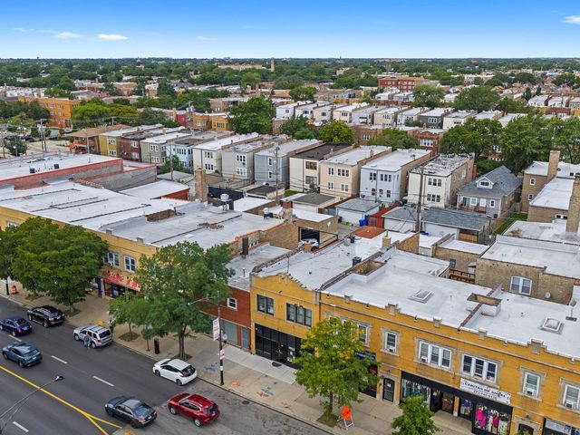 5108 W Fullerton Avenue, Chicago, IL 60639