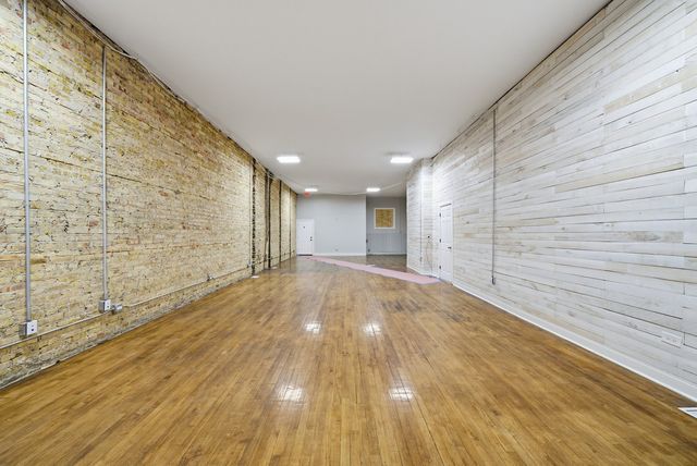 5108 W Fullerton Avenue, Chicago, IL 60639