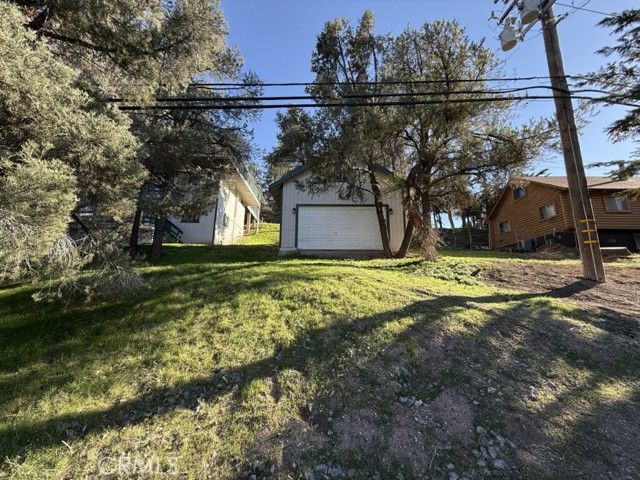 9216 Whispering Pines Road, Frazier Park, CA 93225