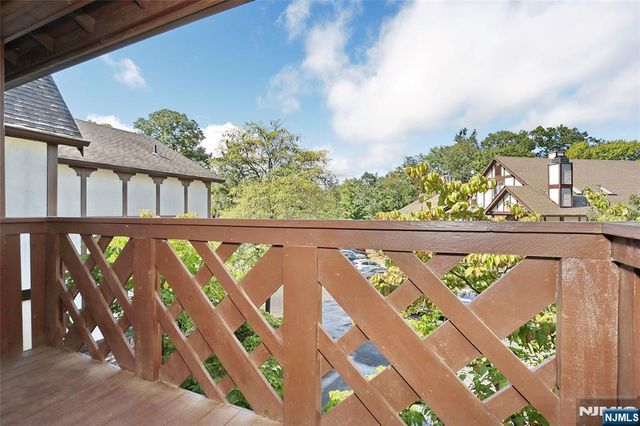 2406 Hemingway 2406, Mahwah, NJ 07430