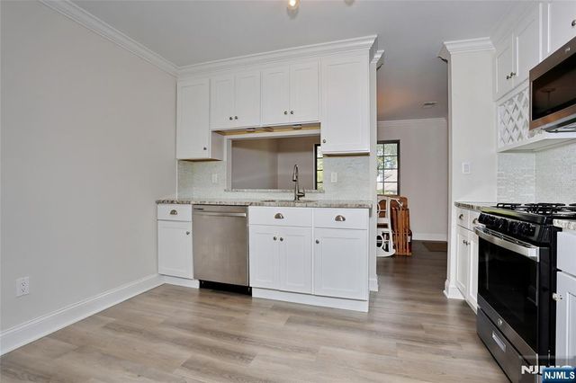 2406 Hemingway 2406, Mahwah, NJ 07430