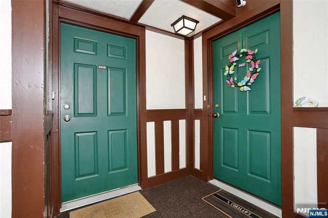 2406 Hemingway 2406, Mahwah, NJ 07430