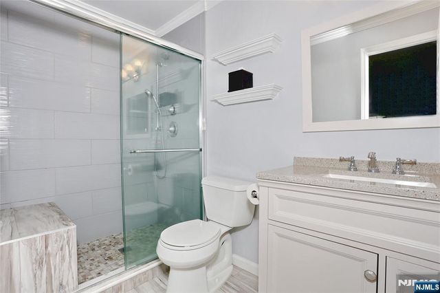 2406 Hemingway 2406, Mahwah, NJ 07430