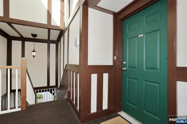 2406 Hemingway 2406, Mahwah, NJ 07430