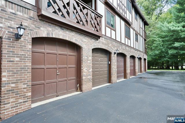 2406 Hemingway 2406, Mahwah, NJ 07430