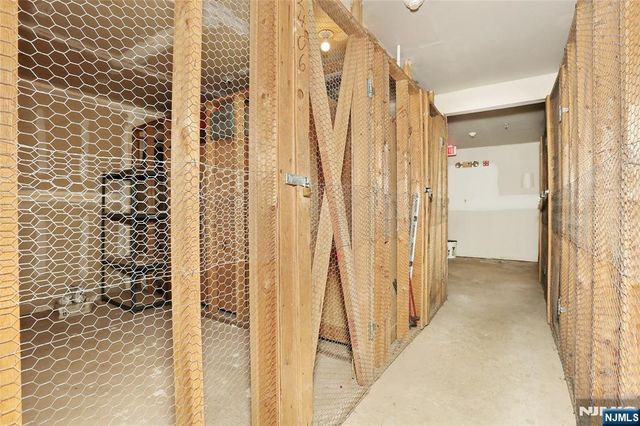 2406 Hemingway 2406, Mahwah, NJ 07430