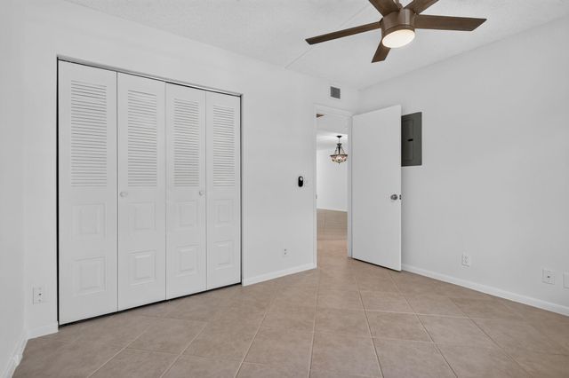 12800 SW 7th Court 307G, Pembroke Pines, FL 33027