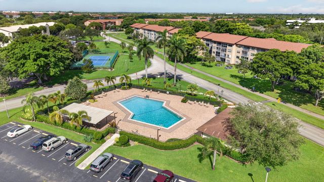 12800 SW 7th Court 307G, Pembroke Pines, FL 33027