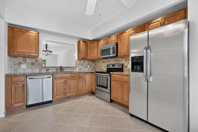 12800 SW 7th Court 307G, Pembroke Pines, FL 33027