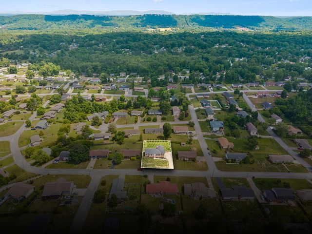 2804 Saint Lawrence Road, Chattanooga, TN 37421