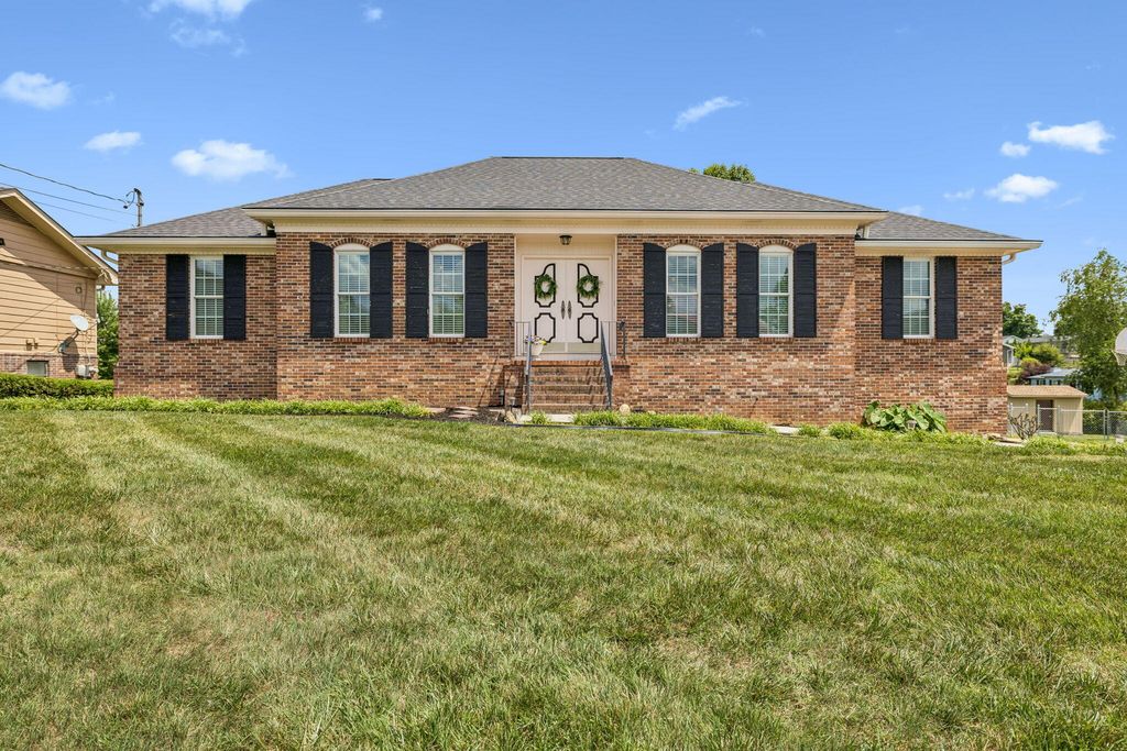 2804 Saint Lawrence Road, Chattanooga, TN 37421