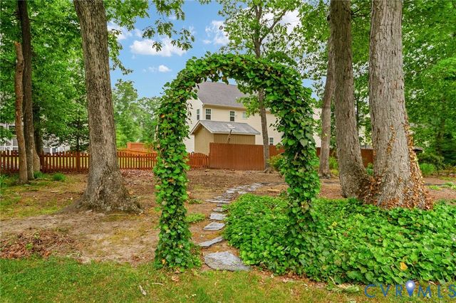 5443 Wintercreek Dr, Glen Allen, VA 23060