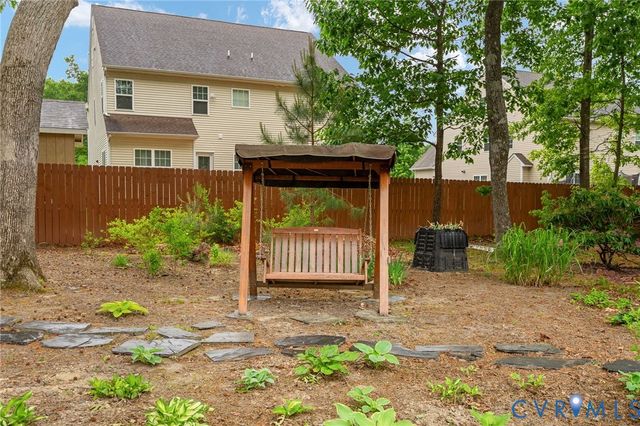5443 Wintercreek Dr, Glen Allen, VA 23060