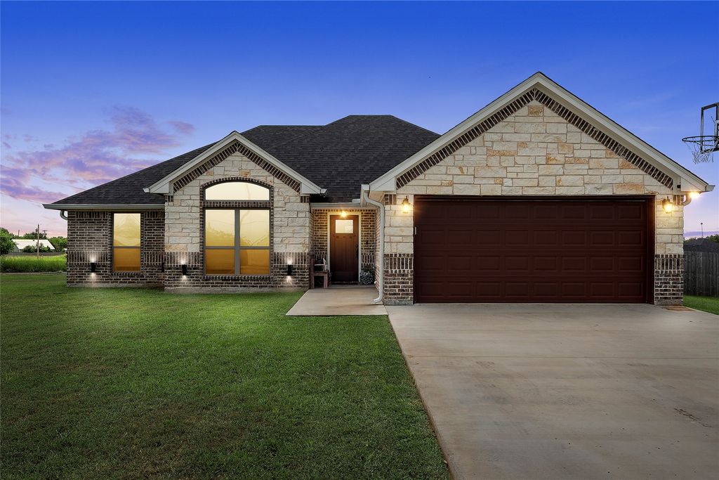 181 Catherine Drive, Whitney, TX 76692