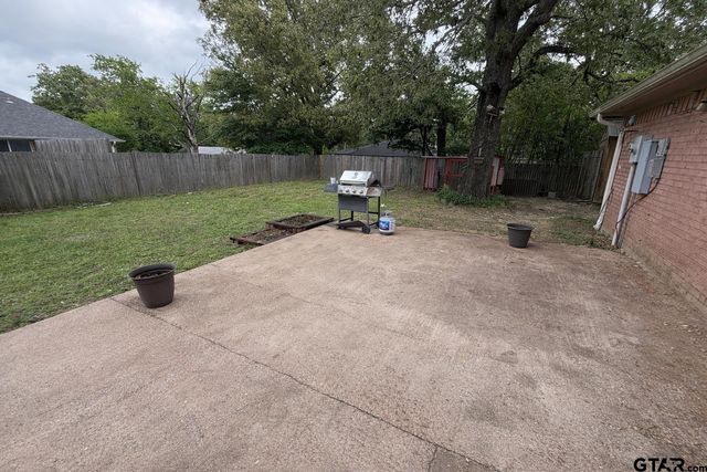 2311 S Williams, Mt Pleasant, TX 75455