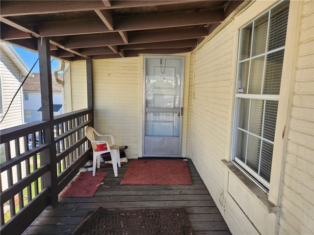 528 Carbon St, City Of But Ne, PA 16001